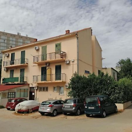 Apartment Niva Split Exterior photo